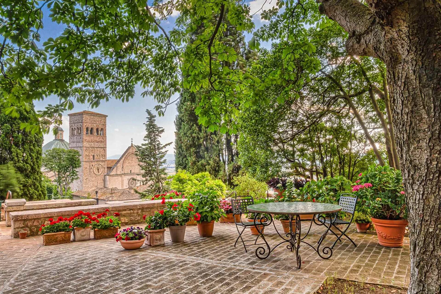Villa storica in centro ad Assisi in vendita