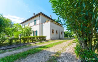 polo-turistico-umbria-villa-fulginia-affitto-vacanza-foligno-70