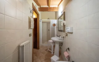 108G-vendita-casale-rustico-val-d-orcia-radicofani-18