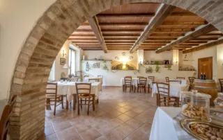 108G-vendita-casale-rustico-val-d-orcia-radicofani-29