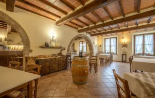 108G-vendita-casale-rustico-val-d-orcia-radicofani-31