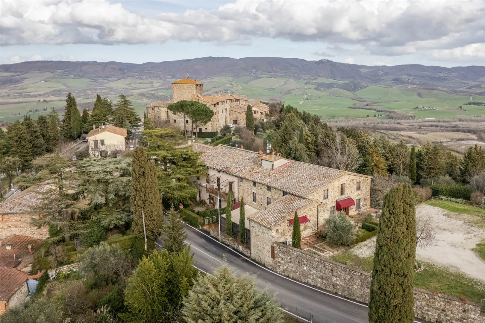 Casale rustico in Val d'Orcia - Radicofani