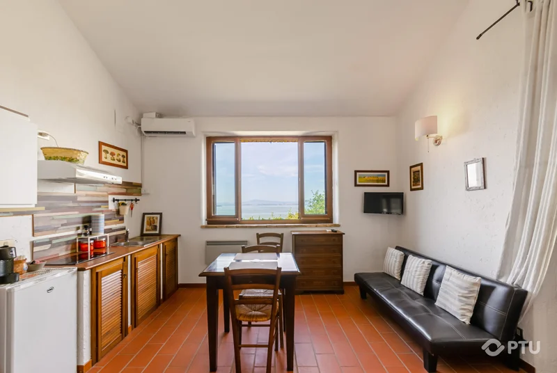 PTU-rustico-piscina-vista-lago-aratro-02
