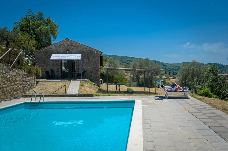 Rustico con Piscina Vista Lago